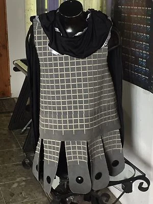 Precioso gladiador romano de cuero gamuza gris Foto 1 de 4