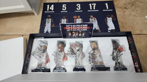 NEW ORLEANS PELICANS 2022-2023 set of 5 bobbleheads with Display case (Zion) 🔥 Cover