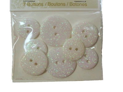 Botones brillantes de plástico blanco x 8 piezas La Mode 2 agujeros redondos B33 Foto 1 de 4