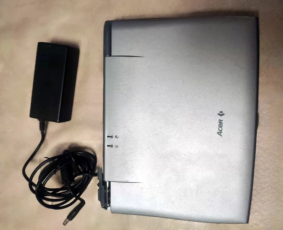 n.2 ACER 313T RARO VINTAGE TRAVELMATE MINI NOTEBOOK - Immagine 1 di 1