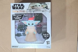 Grogu with Santa Hat Christmas Inflatable - Picture 1 of 3