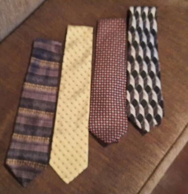 Lote 4 Corbatas 100% Seda Hombre American Eagle Tommy Hilfiger 55 56 57"x3.5" 4" Ancho  Foto 1 de 4