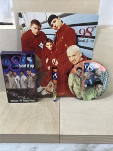 Vintage 98 Degrees Heat It Up Tour VHS Book Pen And Frame - Bild 1 von 12