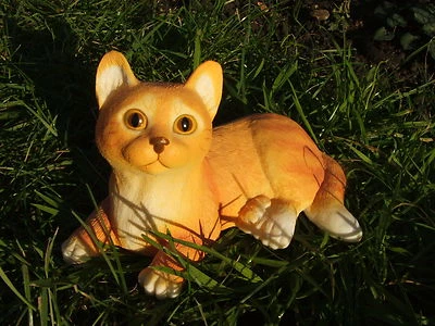 Latex Mould / Mold for a Cute Laying Cat. - Image 1 of 2