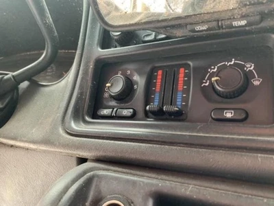 Controlador de calefacción/a GMC SIERRA 1500 PICKUP estilo clásico, con CA, sin opción híbrida Foto 1 de 2