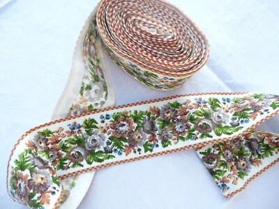 galon  ancien vintage en coton  à décors de fleurs et de feuillages - Photo 1/4