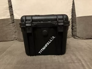 Titanfall 2 - Polish Press Kit Collector’s Edition Chest - Picture 1 of 12