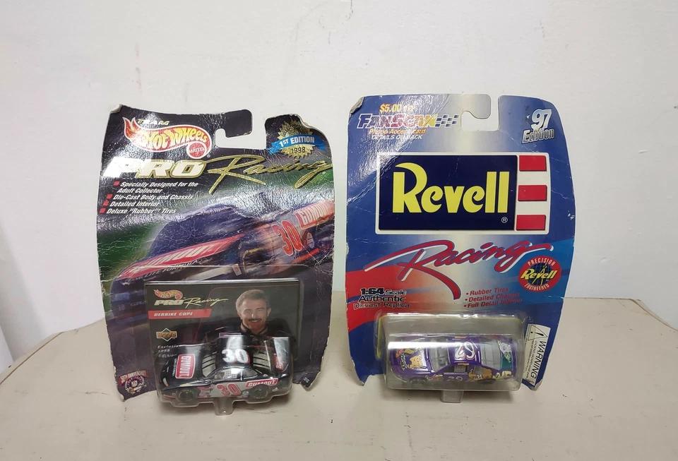 Lote 2: 1997 Revell Racing #29 Scooby y 1998 Hot Wheels Pro Racing #30 Daño N14 Foto 1 de 4