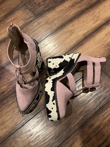 Jeffrey Campbell Freca Plateauschuhe Sandalen rosa Obermaterial mit Kuhmuster US 8,5 M - Bild 1 von 12