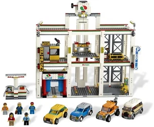 LEGO CITY: City Garage 4207 NO BOX! SEALED BAGS! DISCONTINUED! RARE! - Picture 1 of 6
