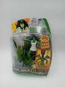 Marvel Legends She Hulk Fin Fang Foom BAF Nuevo Sellado 2007 Edición Limitada #ubb1 - Imagen 1 de 2