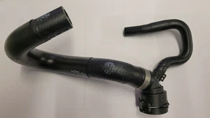 Manguera de refrigerante original VW - 5Q0122157CE - Golf/A3 2013-2016 - Imagen 1 de 3