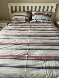 Doona Cover Queen Bed With Coloured Strips And Matching Pillow Cases - Picture 1 of 2