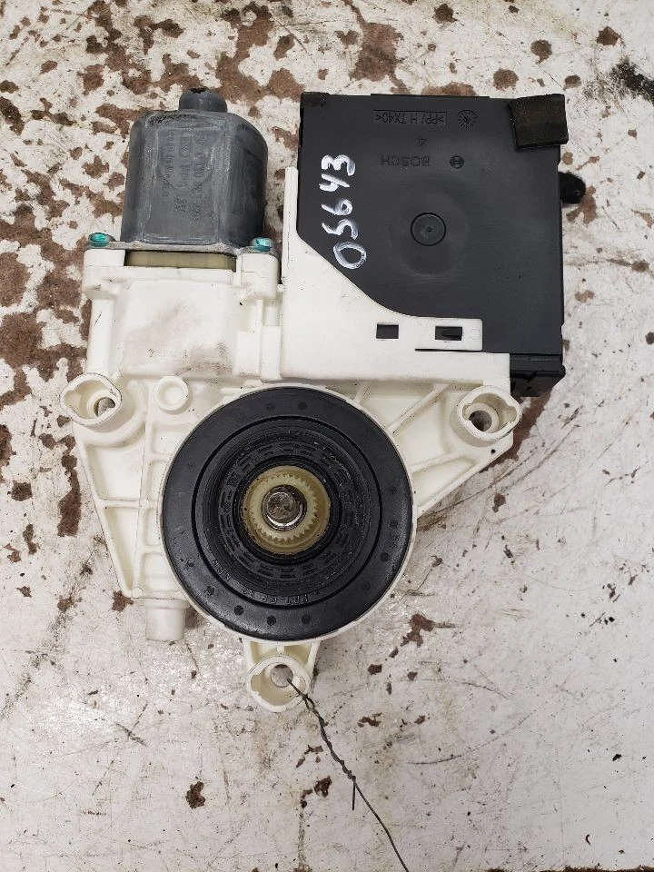 Driver Power Window Motor Front Station Wgn With Memory Fits 09-14 JETTA 1389462 - Image 1 of 4