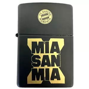 Zippo Feuerzeug FC Bayern München Mia san Mia schwarz mit Gold Aufdruck Logo - Bild 1 von 5
