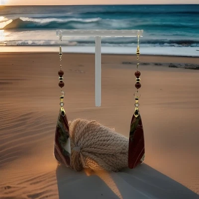 Pendientes colgantes dramáticos de jaspe rojo y sarda calcedonia Foto 1 de 4