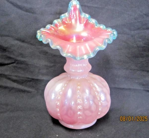 Fenton Pink Opalescent Daisy Cornucopia 7" Vase Blue Crest 602 of 3500 - Picture 1 of 4