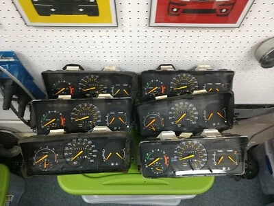 Velocímetro de cuadro de instrumentos Saab 900 no turbo usado 1989 a 1994 Foto 1 de 4