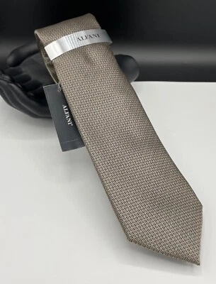 Corbata ALFANI para hombre 100 % poliéster ~ topo ~ Sawyer sólida ~ NUEVA PRECIO DE VENTA SUGERIDO POR EL FABRICANTE: $55. Foto 1 de 2