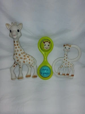 3 juguetes para bebés Sophie The Giraffe, sonajero mordedor y chirrido, Vulli, Sophie La Girafe Foto 1 de 4