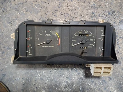 Ford Mustang 1987-1990 140 mph Instrument Cluster Foto 1 de 4