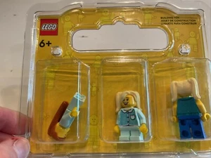 Lego 852766 ARTICOLO 6417603 Set di 3 Minifigure RARO TUTTE LE RAGAZZE 2009 NUOVO SIGILLATO - Foto 1 di 7
