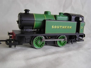 OO GAUGE HORNBY R2439 0-4-0T INDUSTRIAL LOCO in SR GREEN # 7 - MODEL RAIL - BNIB - Picture 1 of 11