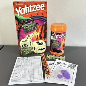 Yahtzee Halloween Edition Rare with Glow in Dark Dice Game By Hasbro 2007 - Picture 1 of 14