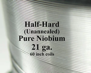 Filo di niobio puro, calibro 21 (.029" / 0,7366 mm, 21ga AWG) non ricotto (mezzo duro) - Foto 1 di 5