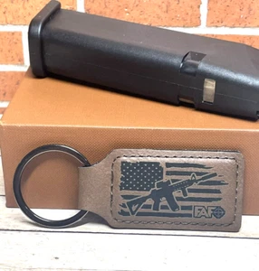 Tactical FAFO Keychain - PU Leather Brown and Black Engraved Gun Flag Keychain - Bild 1 von 5