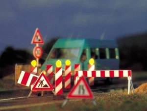 Busch 5937 HO Scale Construction Zone Blinkers -- 7 Stanchions - Picture 1 of 1