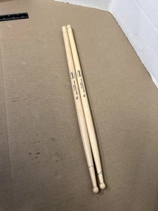 1 par de baquetas de madera pulso 7A nogal americano - Imagen 1 de 5
