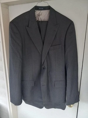 HUGO BOSS Dark Gray sz. 44 R Men's suit lightly worn - Image 1 of 4