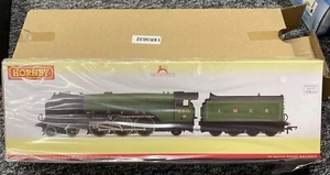 Hornby R3832 LNER Thompson Class Era 3 Locomotive - Picture 1 of 4