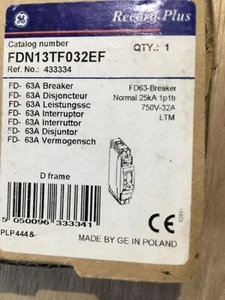 GE MCCB 32A mit Befestigungsclips und Rahmen - Bild 1 von 3