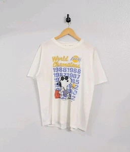 Vintage 80s Snoopy Peanuts Los Angeles Lakers T Shirt Men's Size Large Joe Rare - Picture 1 of 8