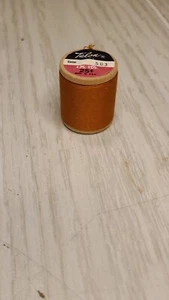 Vintage Talon Faden Farbe #563 Orange 125 Yds Mercerisiert Nähen Holz Spule - Bild 1 von 3