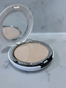 It Cosmetics Celebration Foundation Illumination POWDER FAIR 0.30oz/9g ~  NWOB - Picture 1 of 6