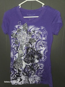 Camicia Ransom donna grande viola nera croce manica corta 100% cotone impreziosita - Foto 1 di 3