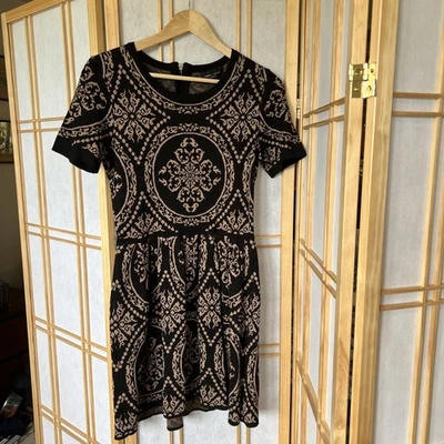 Vestido Suéter Fit & Flare Para Mujer Negro Tostado Manga Corta Romeo + Julieta Couture L Foto 1 de 4