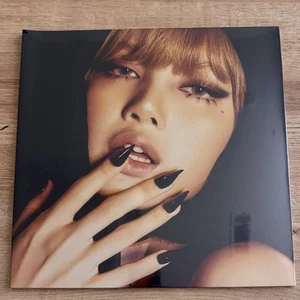 BLACKPINK Lisa - Alter Ego Black Vinyl LP with Signed Insert - NEW - Imagen 1 de 2