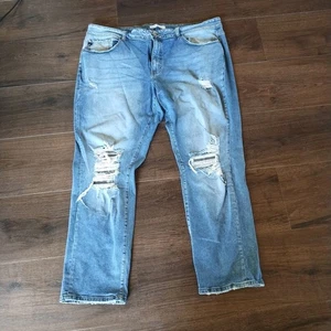 Kancan Jeans Damen 24 Plus Relaxed Fit High Rise Distressed Light Wash Denim - Bild 1 von 20