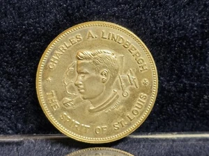 Medalla conmemorativa de vuelo Charles Lindberg St. Louis de Nueva York a París - Imagen 1 de 6