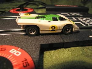 VINTAGE AUROR AFX HO SCALE SLOT CAR #2 PORSCHE 917 1973-009 WHITE/GREEN/YELLOW - Picture 1 of 5