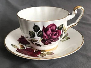 Delphine Bone CHINA TEA CUP & SAUCER Red Roses granny core - Picture 1 of 5