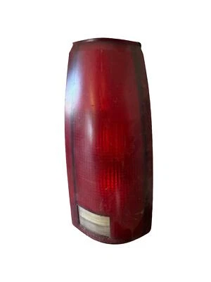 93 94 95 96 97 98 99 CHEVY PICKUP 1500 Tail Light Lamp Assembly Right Passenger - Image 1 of 4