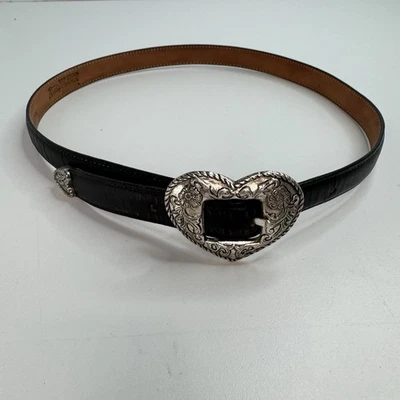 Cinturón de cuero negro Justin 1991 vintage tono plateado hebilla corazón para mujer talla 30 Foto 1 de 4