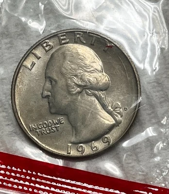 1969 D  Washington Quarter BRILLIANT COIN MINT UNC SEALED IN CELLO - Image 1 of 4