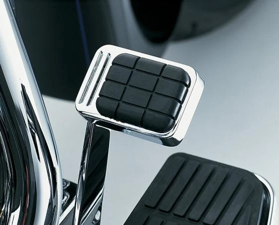 Cubierta de pastillas de freno DS cromada Harley Davidson Softail/Wide Glide #139146 Foto 1 de 1