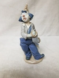 Nao by Lladro figurines Clown with Accordion # 487 - Picture 1 of 5